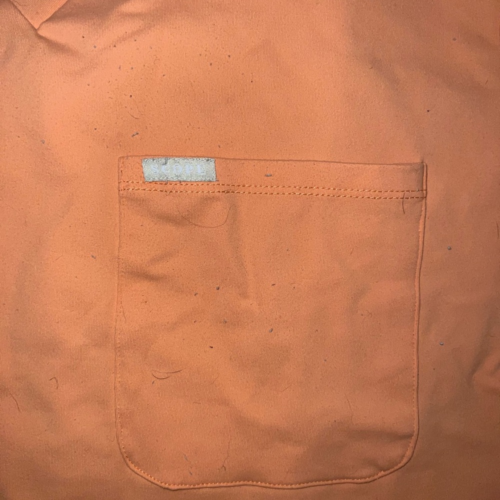 Makeitscope Scrub Top - Picture 2 of 4